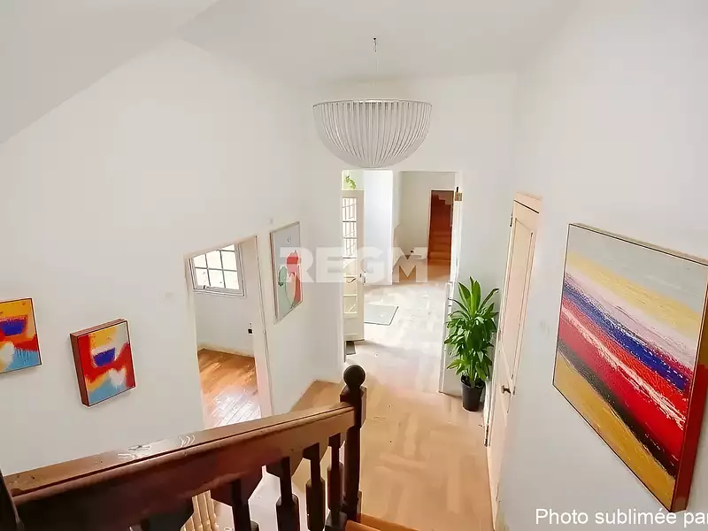 Maison, 341 m²
