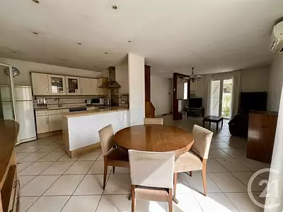 Maison, 109 m²