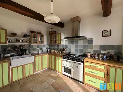 Maison, 270 m²