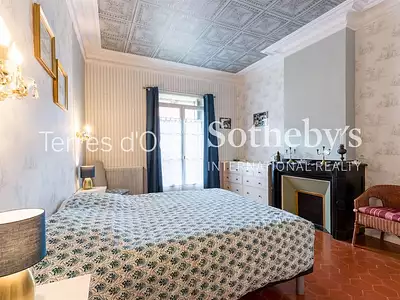 Maison, 250 m²