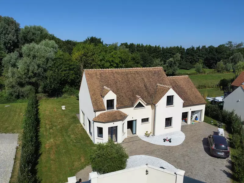 Maison, 167 m²