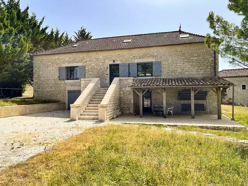 Maison, 225 m²