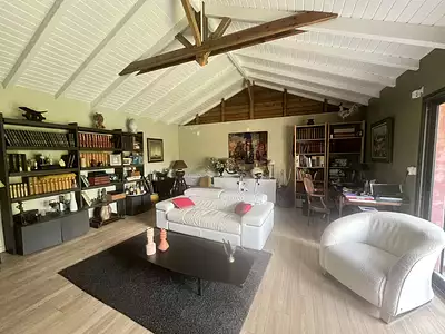 Maison, 180 m²