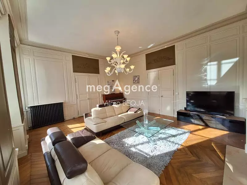 Maison, 285 m²