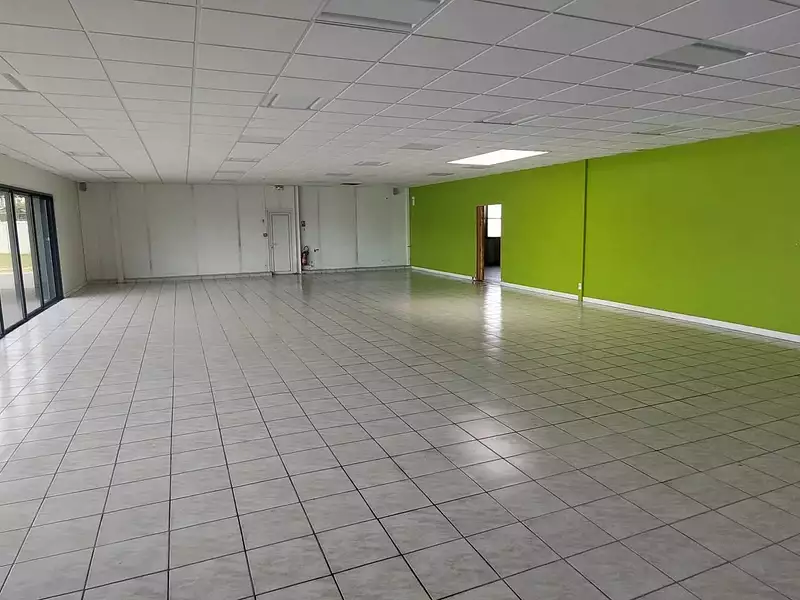 Divers, 320 m²