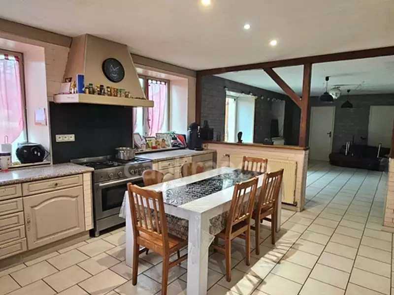 Maison, 200 m²