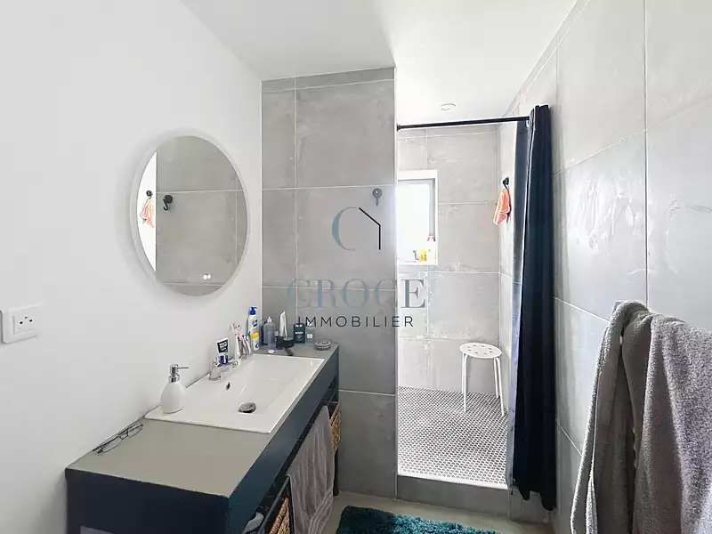 Maison, 230 m²