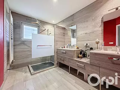 Maison, 200 m²