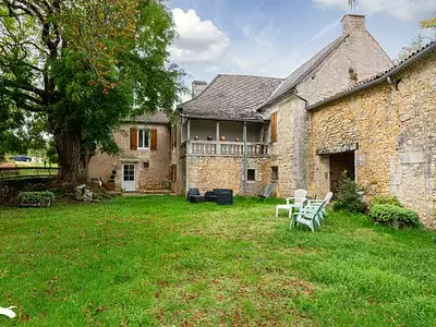 Maison, 230 m²