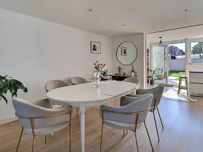 Maison, 156 m²