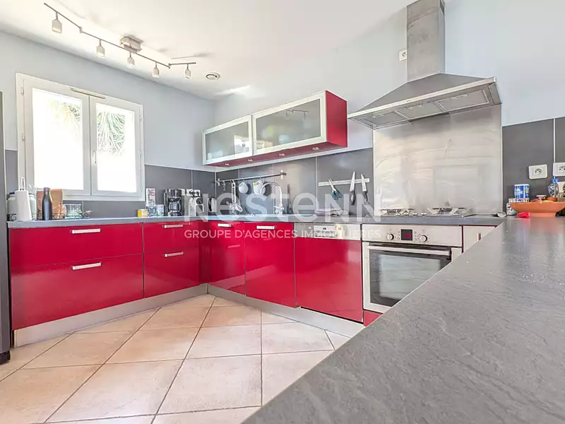 Maison, 177 m²