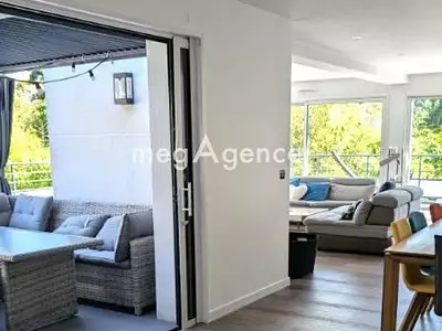 Maison, 220 m²