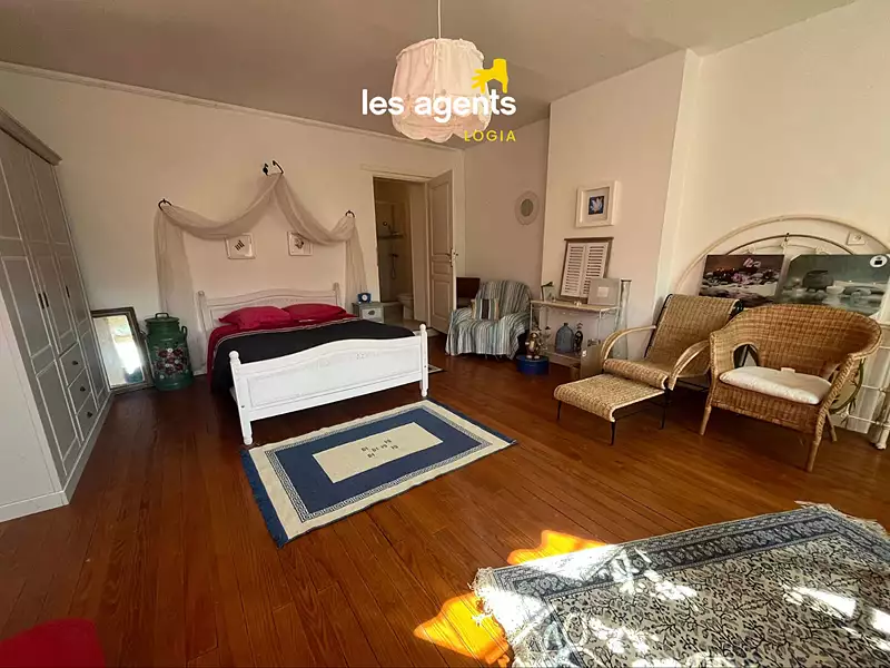Maison, 320 m²