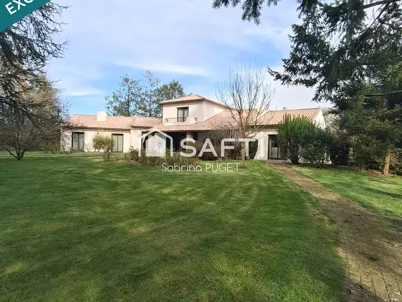 Maison, 360 m²