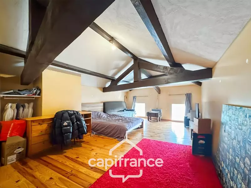 Maison, 197 m²