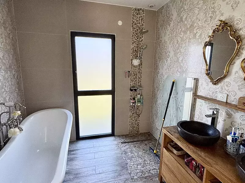 Maison, 183 m²