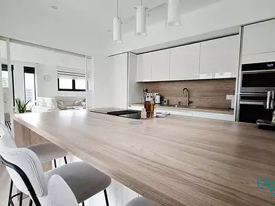 Maison, 146 m²