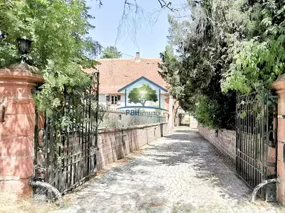 Maison, 360 m²