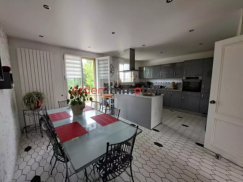 Maison, 199,65 m²