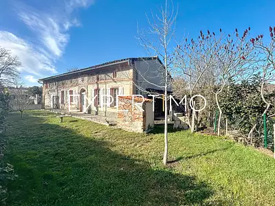 Maison, 240 m²