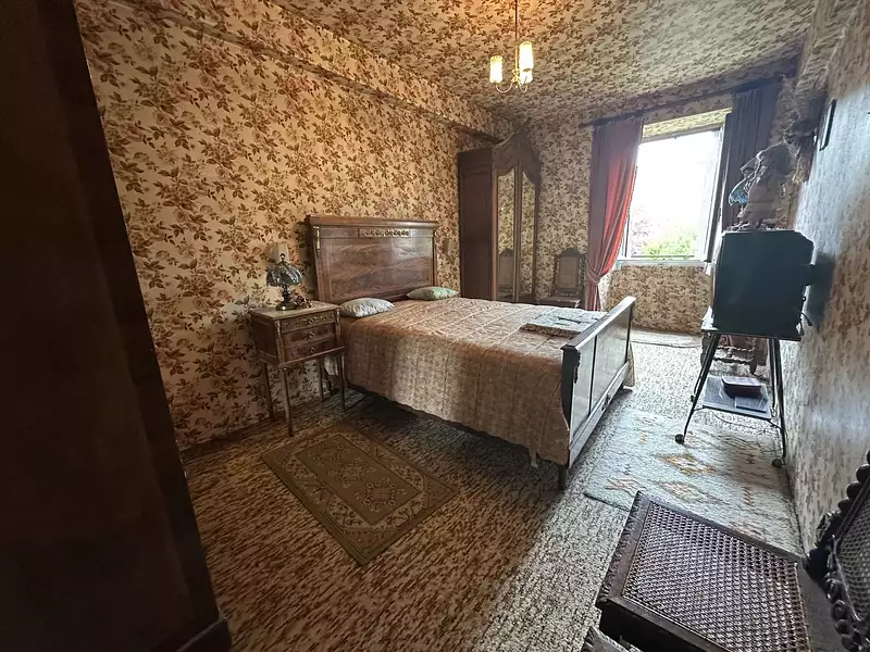 Maison, 196 m²