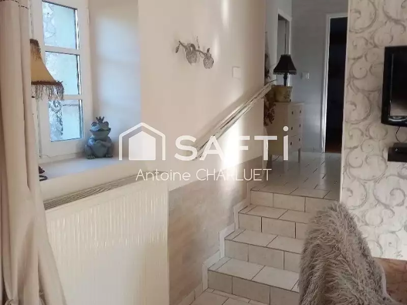 Maison, 360 m²