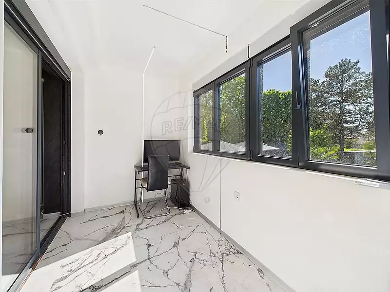 Maison, 255 m²