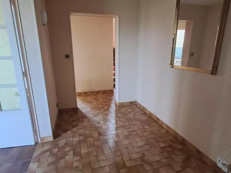 Maison, 185 m²