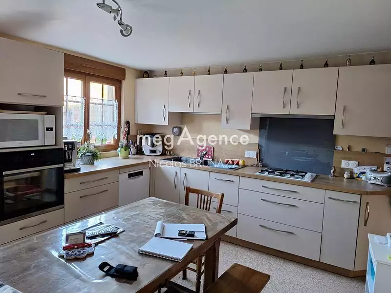 Maison, 187 m²