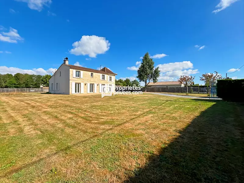 Maison, 177 m²