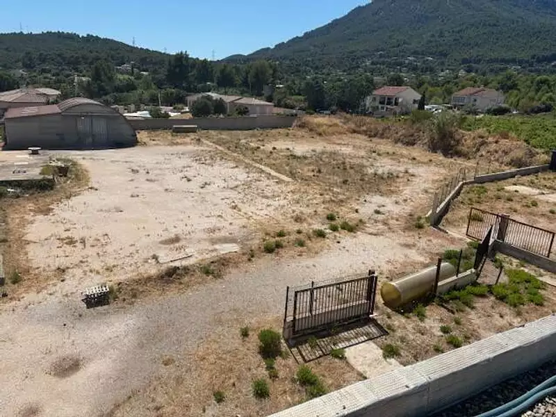 Divers, 4 300 m²