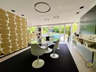 Maison, 270 m²