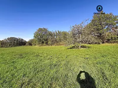 Terrain, 12 100 m²