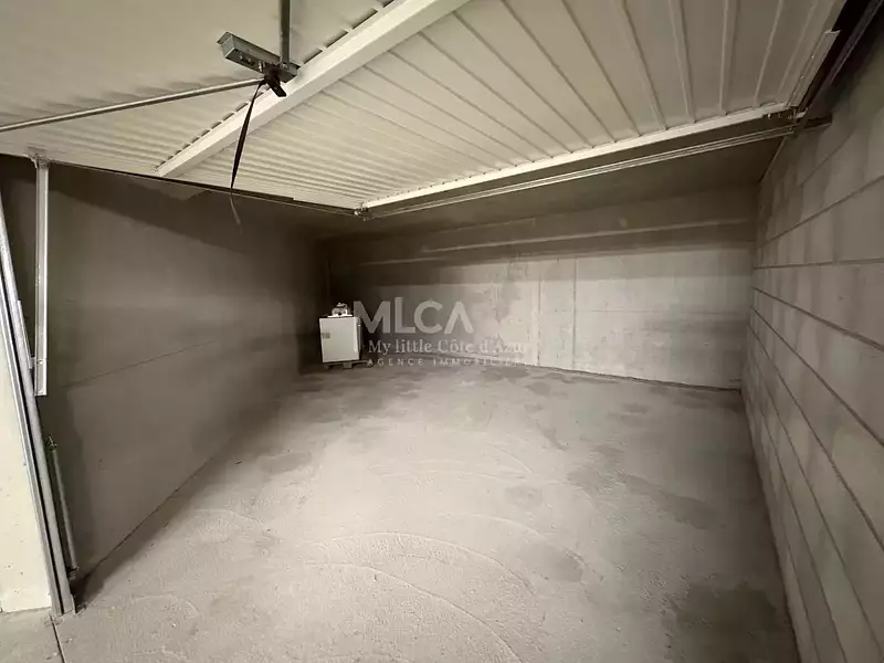 Parking, 27 m²