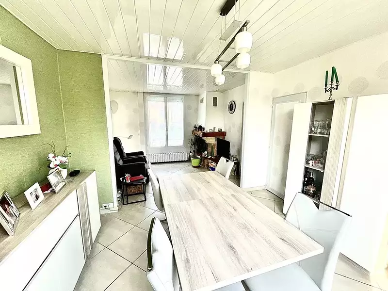 Maison, 77 m²