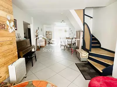 Maison, 201 m²