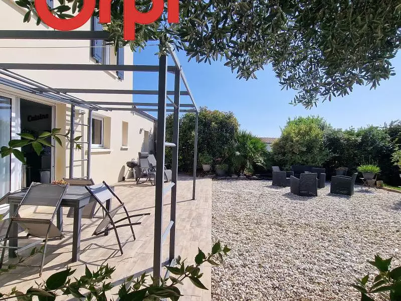 Maison, 140 m²