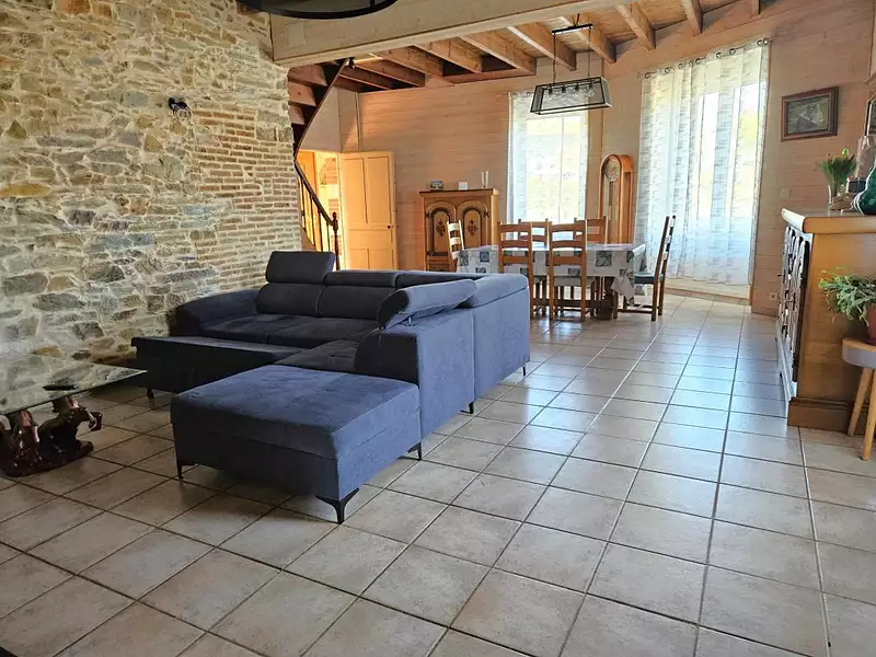 Maison, 157 m²