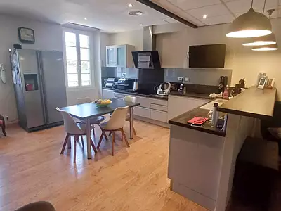 Maison, 250 m²