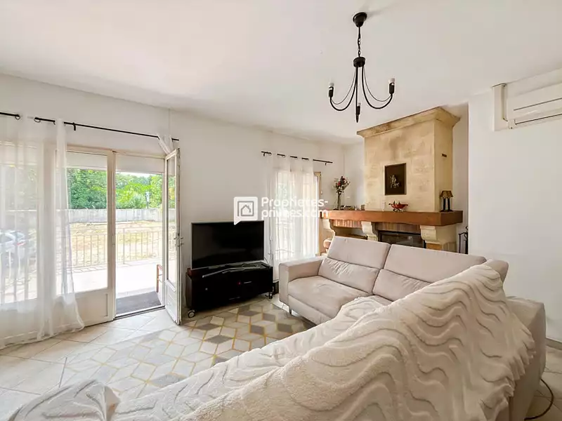 Maison, 220 m²