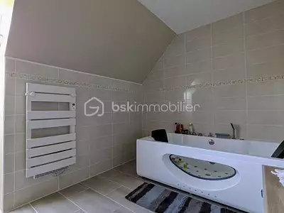 Maison, 219 m²
