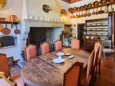 Maison, 825 m²