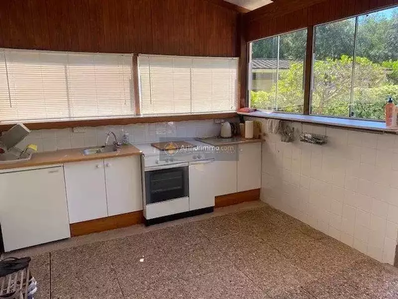 Terrain, 248 m²