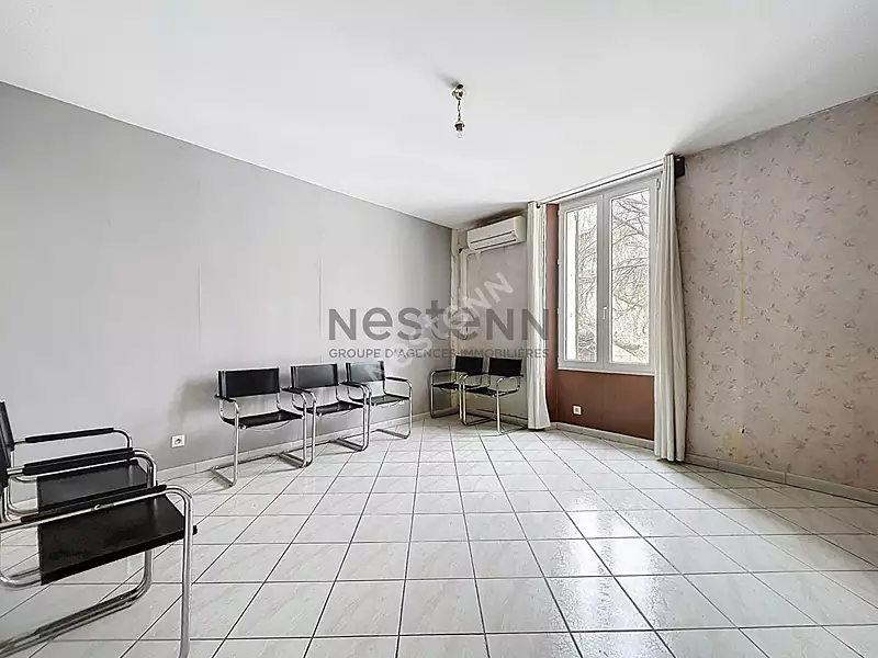 Divers, 50 m²