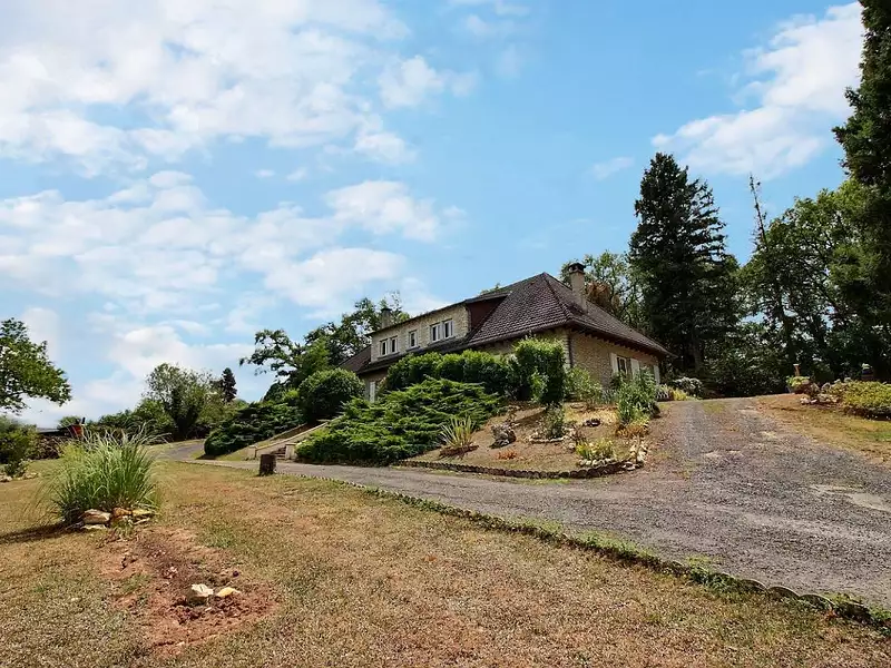Maison, 220 m²