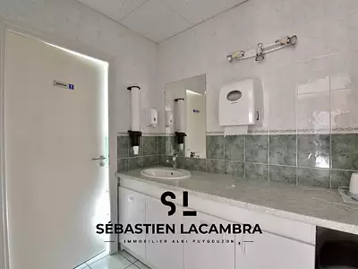 Divers, 253,27 m²