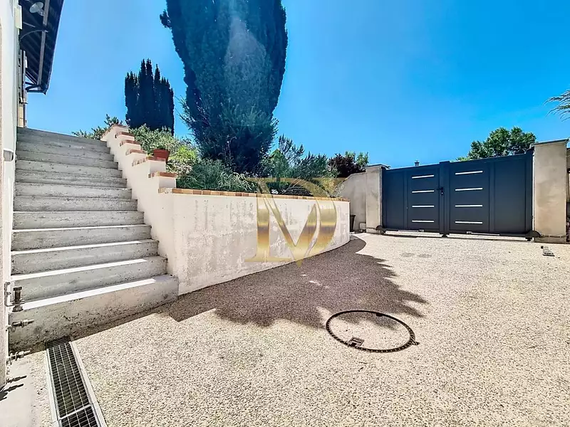 Maison, 227 m²
