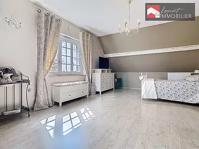 Maison, 291 m²