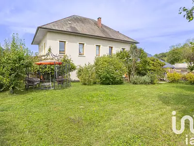 Maison, 257 m²