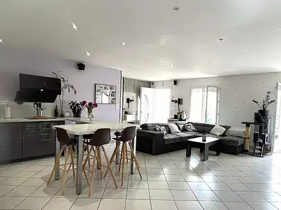 Maison, 157 m²